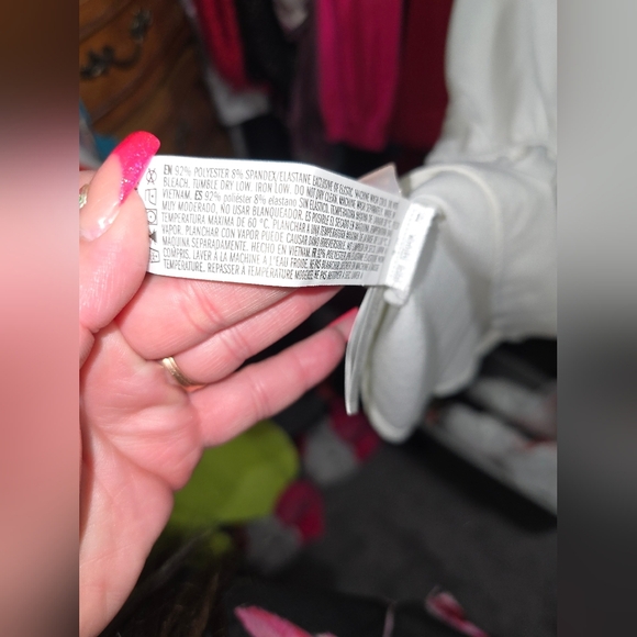 🍁🍂NWOT FOREVER 21 2x Open Shoulder Peplum. Blouse - Picture 6 of 6